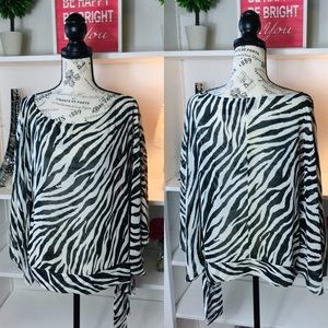 New York & Company Black/White Polyester Blouse